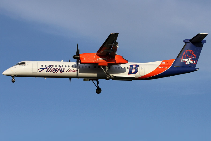 Q400 Horizon Air Alaska Boise