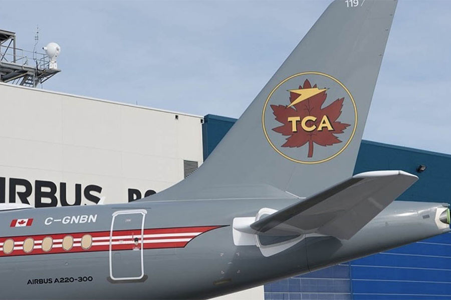 Air Canada A220 ретро хвост