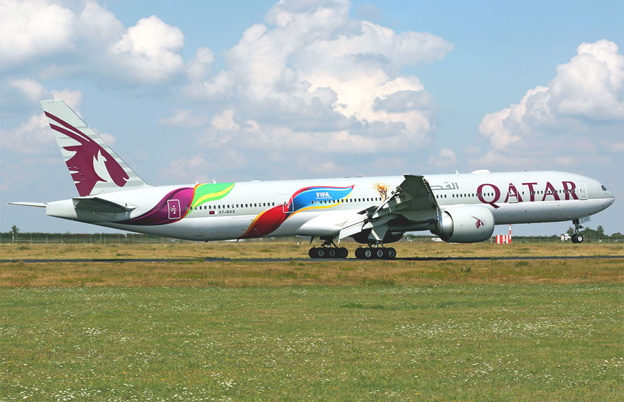 Boeing 777-300ER A7-BAX Qatar Airways